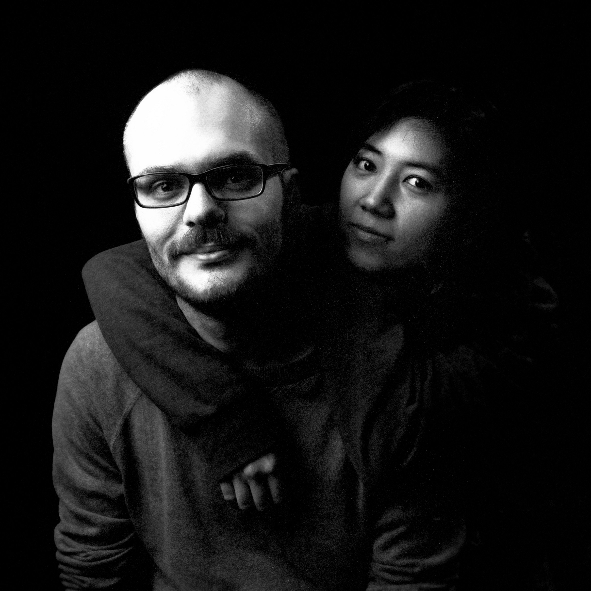 Ilia & Koyo (Ilford HP5, Bronica ETRS)