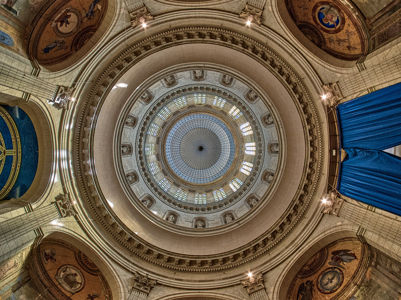 Basilique Cathédrale Notre-Dame-de-l'Immaculée-Conception