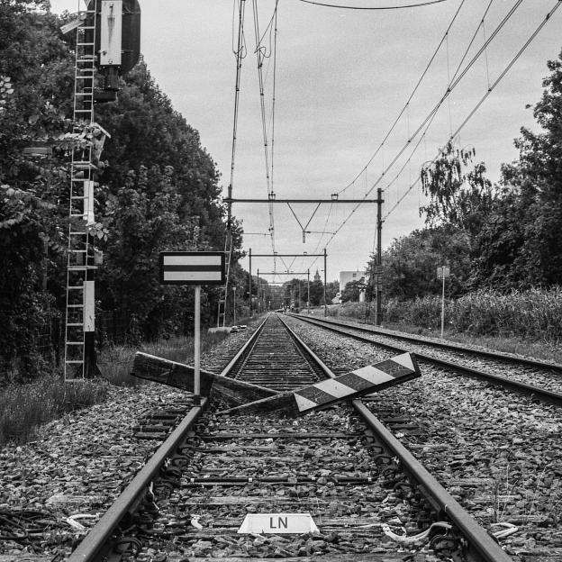 Railroad in Voordorp (Utrecht) - Bronica ETRS
